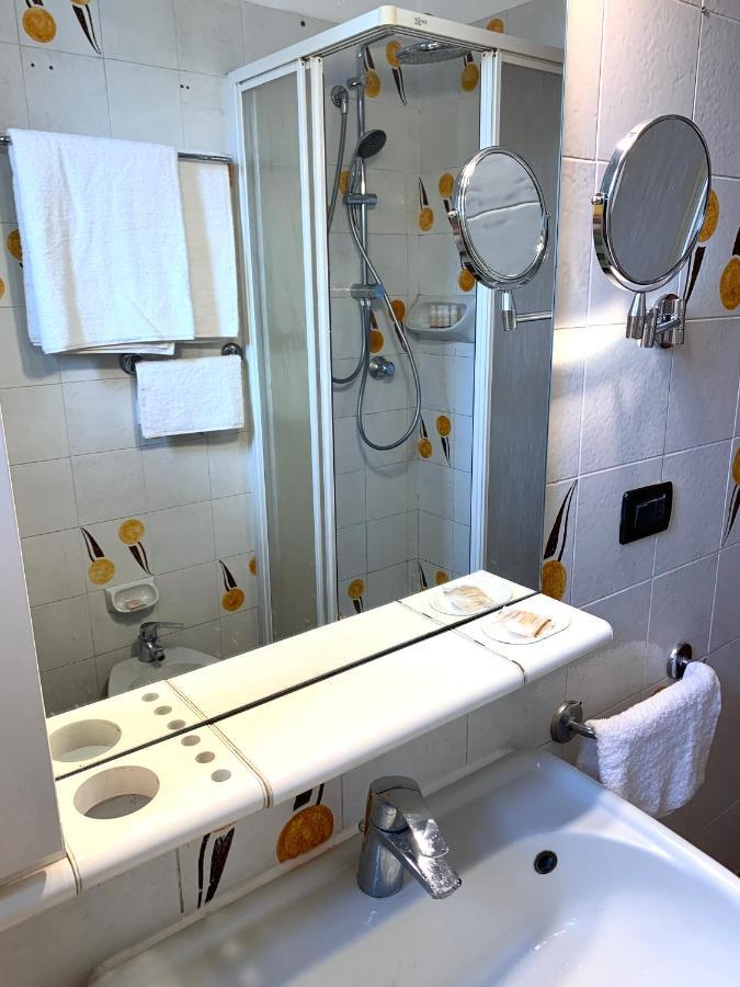 Como Lake Milano Dream Apartment Guanzate Екстер'єр фото